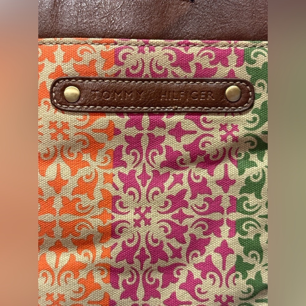 TOMMY HILFIGER Colorful Fabric And Faux Leather Satchel Handbag Shoulder Bag NWT - Picture 4 of 14